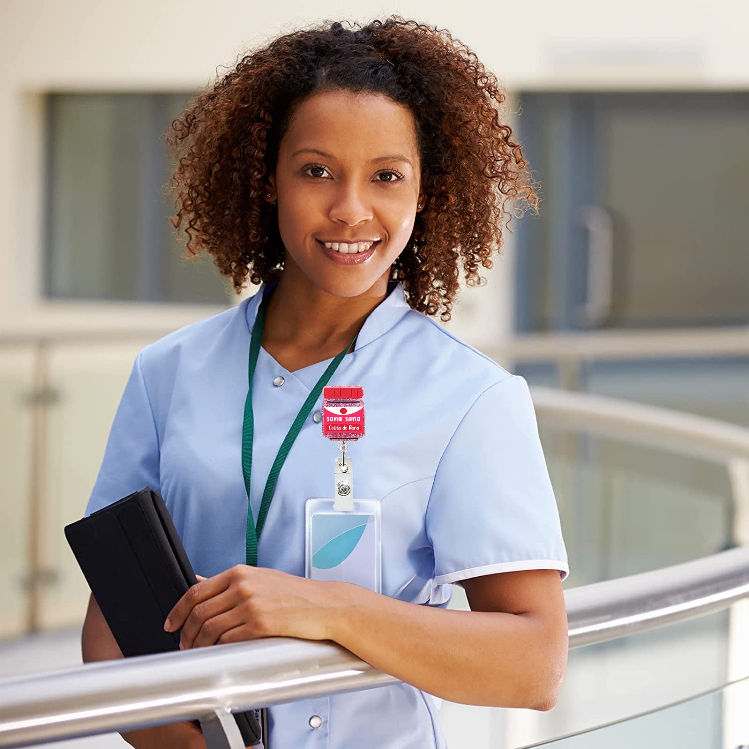 Wholesale Badge Reels Glitter Love Rainbow Medicine Bottle Badge Scroll ABS Retractable Keychain